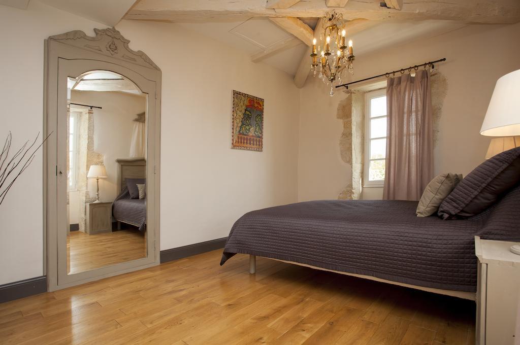 Maison D'Hotes De Charme Les Bruhasses Condom Værelse billede